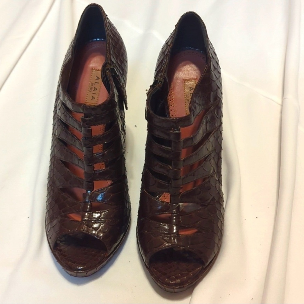 Alaia Brown Heels Size 37.5